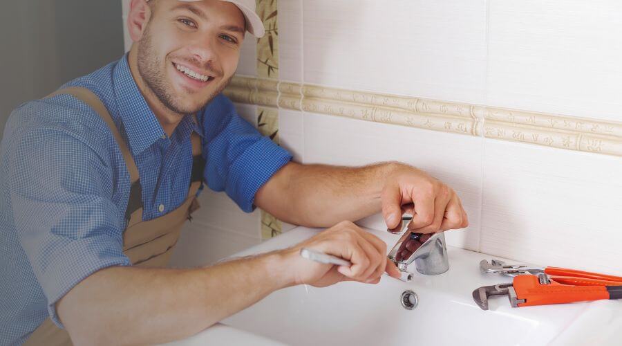 Handle or spout repair in Snellville, GA